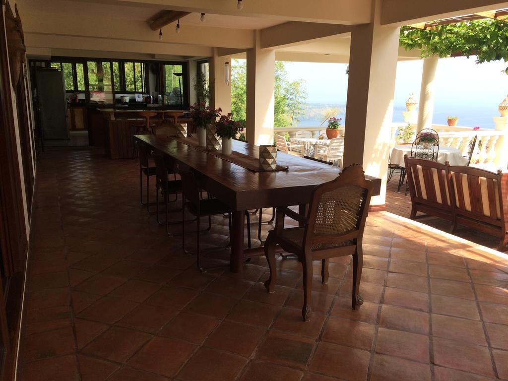 Ataalaya Farmhouse Batangas Eksteriør billede