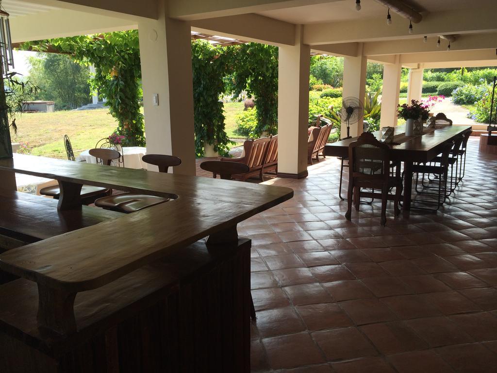 Ataalaya Farmhouse Batangas Eksteriør billede